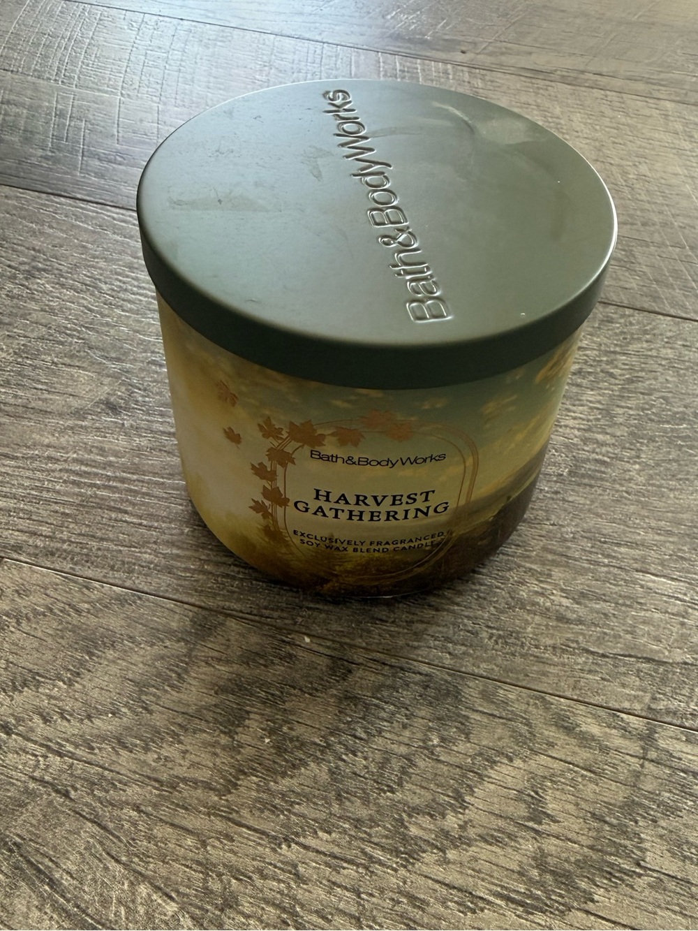 Bath and body works harvest gathering candle
